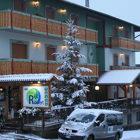 Locanda Ridevert Hotel Tione di Trento Exterior foto