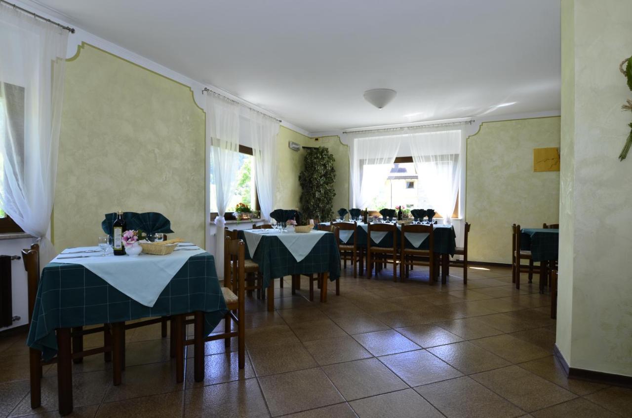 Locanda Ridevert Hotel Tione di Trento Exterior foto